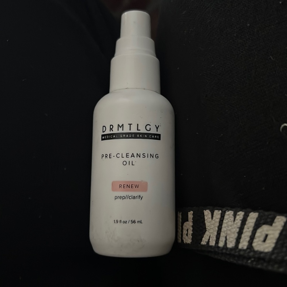 Drmtlgy cleansing oil